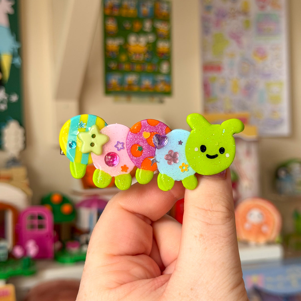 Caterpillar Clips
