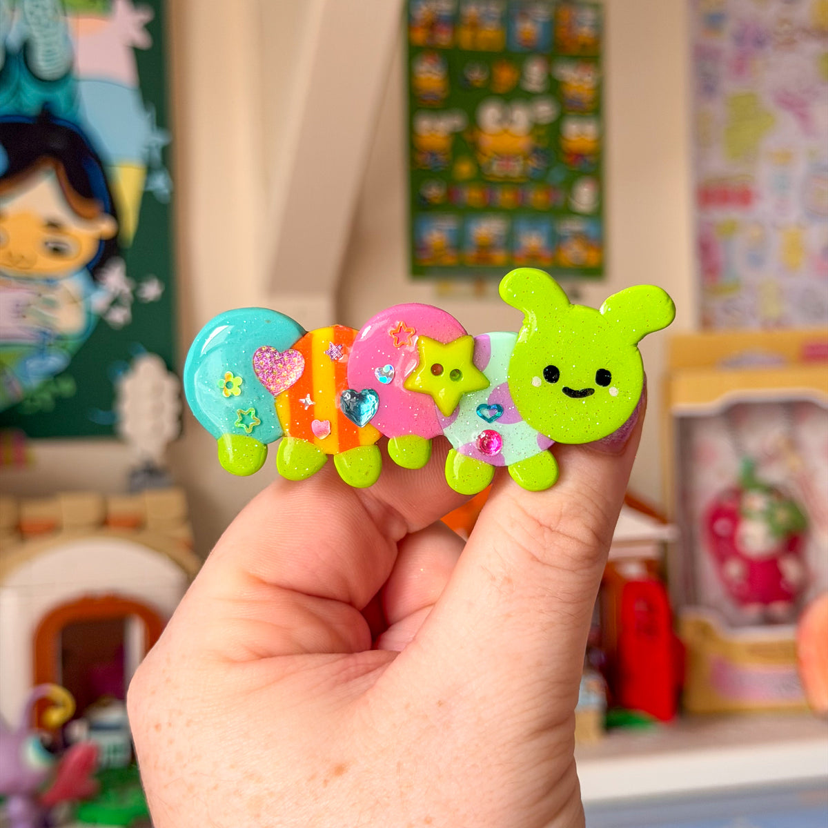 Caterpillar Clips