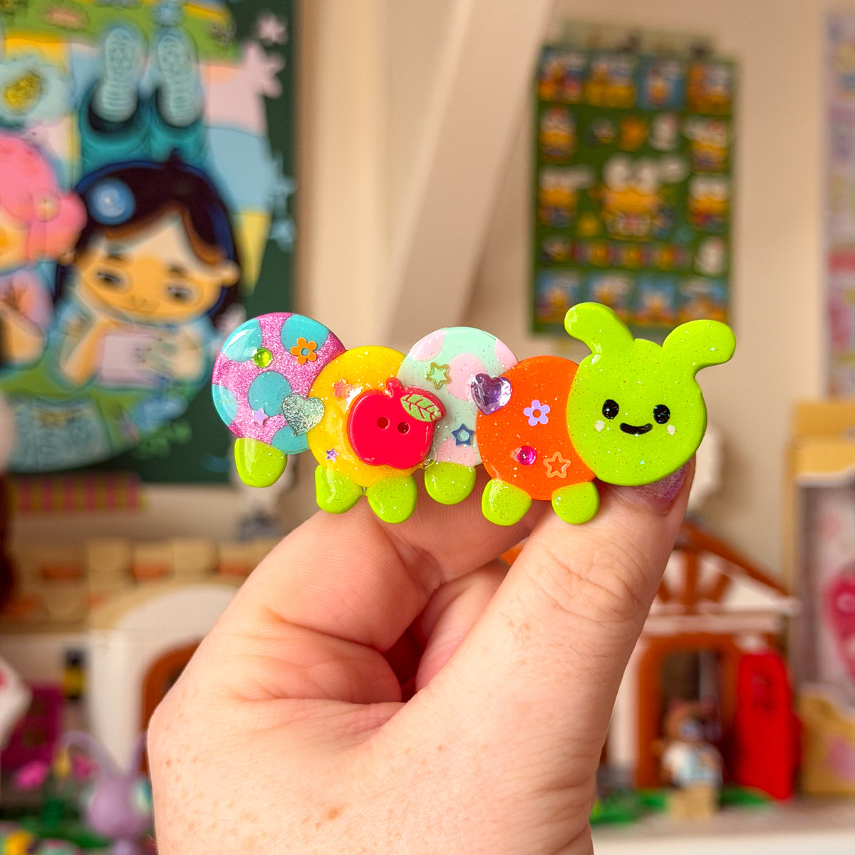 Caterpillar Clips